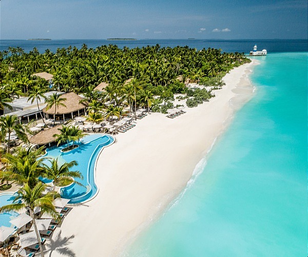 Gourmet marshmallows at the Intercontinental Maldives Maamunagau Resort