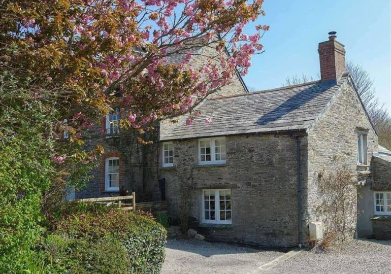 Review: Porthcothan Mill Cottage, Near Padstow, Cornwall, UK