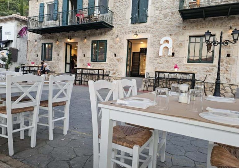 Review: Lamda Casual Dining, Vasiliki, Lefkada, Greece