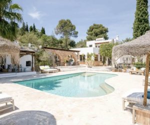 Direct sourcing: Why travel agencies book Spain villas via direct wholesale