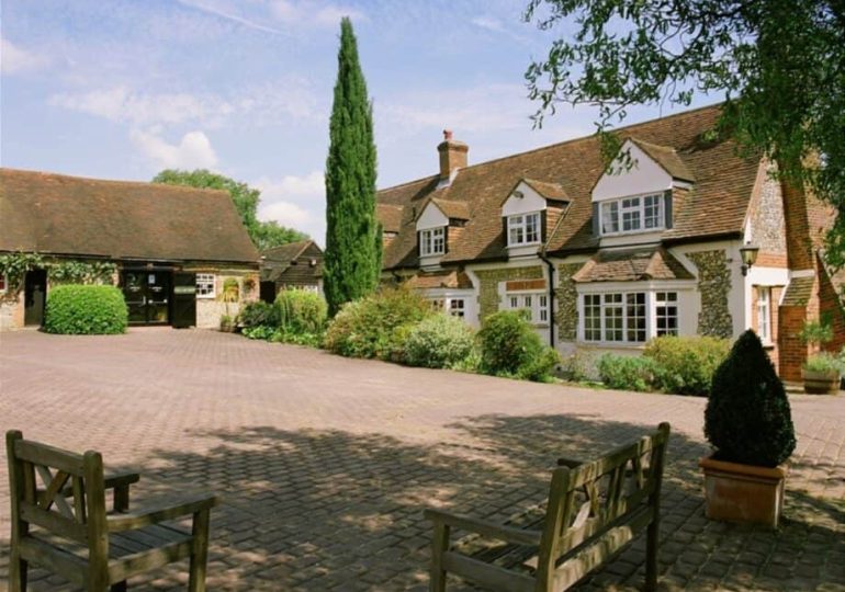 Review: Old Luxters Farmhouse, Henley-on-Thames, Oxfordshire